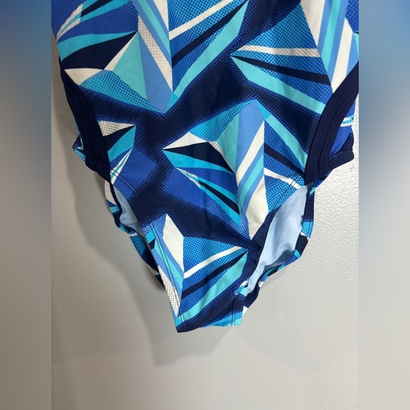 Nike Womens One Piece Bathing Suit Geometric Pattern Criss Cross Back Women’s 10 - Picture 4 of 5
